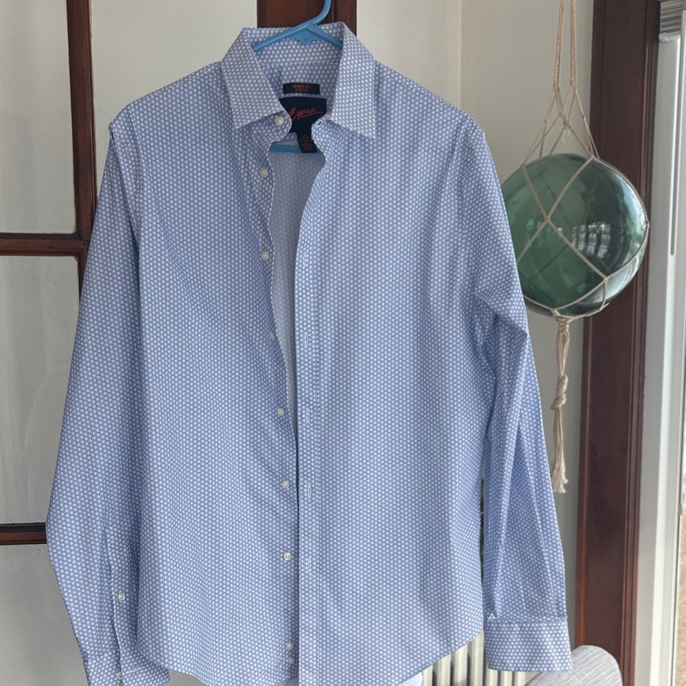 NWOT Men's sharp Blue Dress Shirt